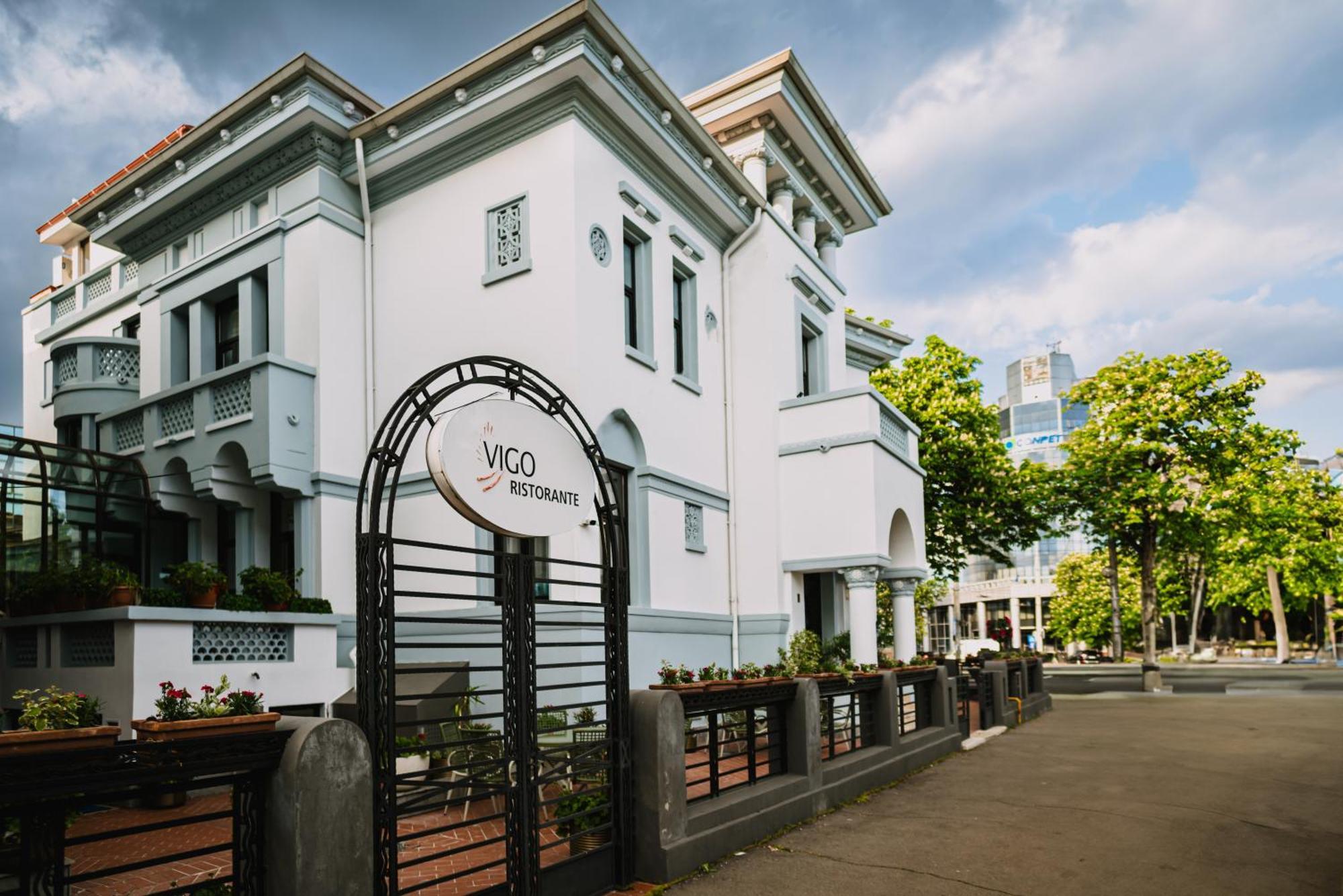 Vigo Hotel Ploiesti Exterior photo