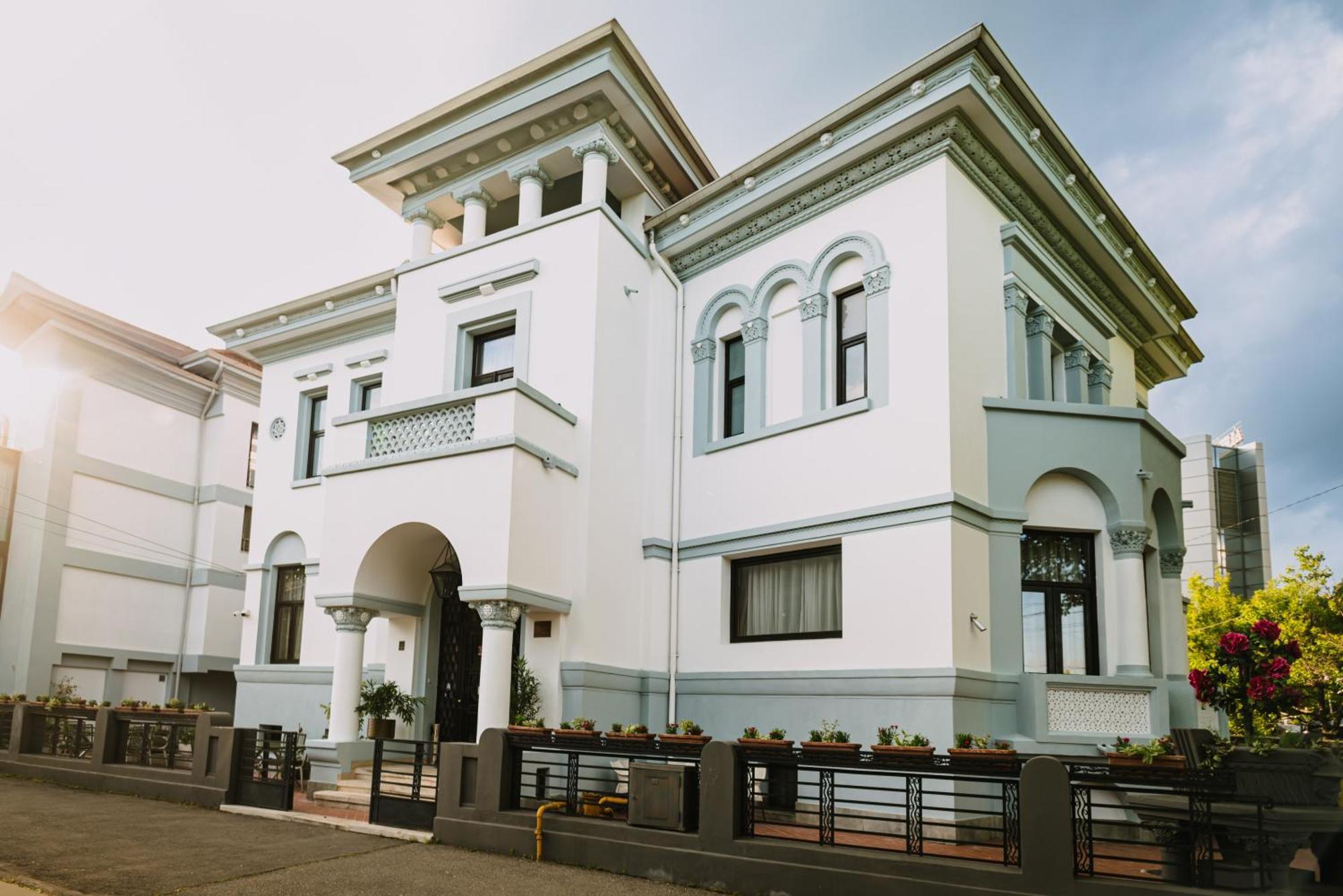 Vigo Hotel Ploiesti Exterior photo